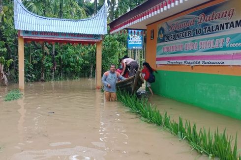 Diterjang Banjir, Siswa Satu Sekolah di Solok Selatan Batal Ikuti Ujian Semester