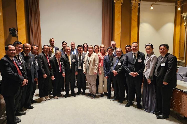Anggota Komisi IV DPR RI dan delegasi pemerintah Indonesia melakukan kunjungan kerja ke Stockholm, Swedia, pada 19-22 Mei 2024. (ANTARA/HO-KBRI Stockholm)