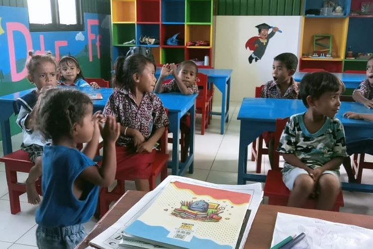 Artis Korea Selatan Ji Chang Wook Bantu Pembangunan PAUD di Kupang