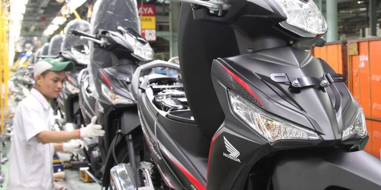 Honda Supra X 125 warna baru, hitam dof.