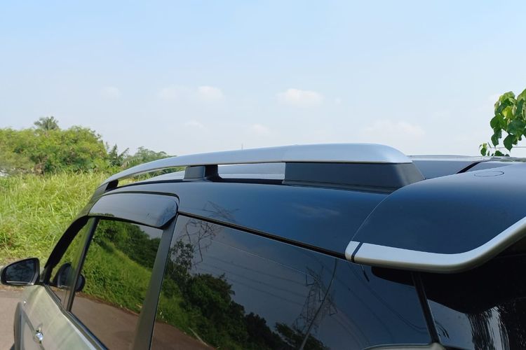 Roof rail Suzuki XL7 Hybrid tipe Alpha