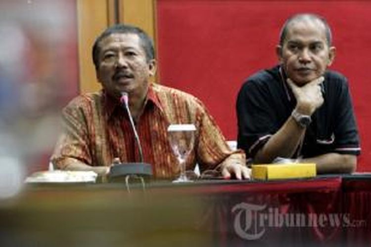 Bambang Dwi Hartono, calon Gubernur Jawa Timur yang diusung Partai Demokrasi Indonesia dalam Pemilu Gubernur Jawa Timur pada 2013. 