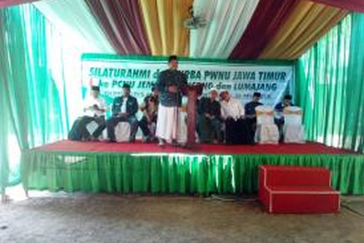 Acara silaturrahim dan turba, Pengurus Wilayah Nahdlatul Ulama (PWNU) Jawa Timur, ke PCNU Jember, Kencong, dan Lumajang, di Pondok Pesantren Nurul Islam, Jember, Sabtu (31/5/2014).