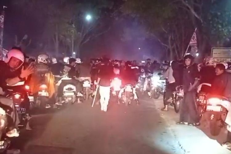 Ambulans Terjebak Konvoi Perguruan Silat di Karanganyar, Pasien Kritis Meninggal Dunia