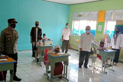 Prokes Ketat Saat PTM Terbatas, Tiga Sekolah di Sumedang Sediakan Tempat Isoman untuk Pelajar dan Guru