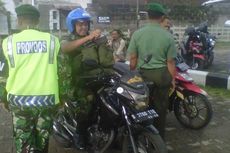 Operasi Zebra, Polisi Libatkan PM Copoti Stiker TNI 