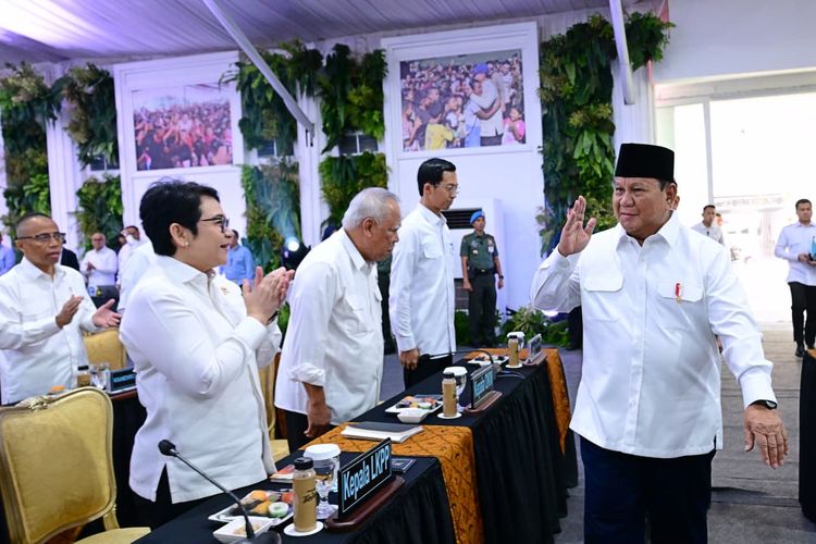 Prabowo Siap Hemat Besar-besaran di Tengah Banyaknya Tantangan: Kita Rela Berkorban!