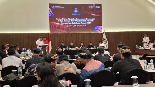 KPU Buleleng Tetapkan Sutjidra dan Suriatna sebagai Bupati dan Wakil Bupati Terpilih 2025-2030