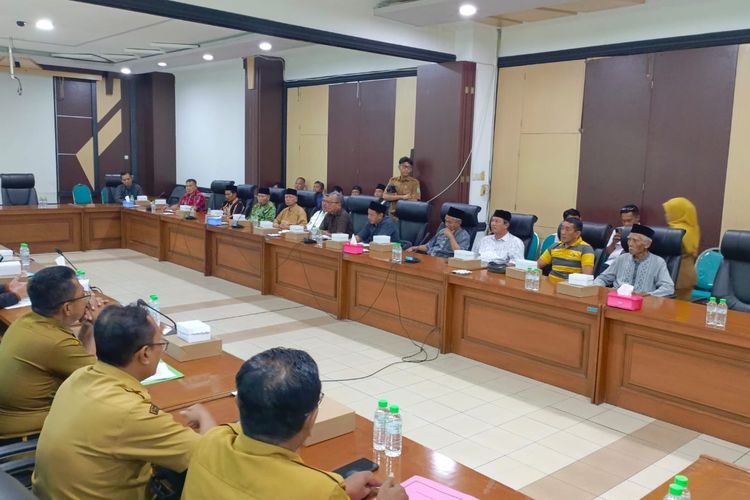 Warga di Pasuruan Datangi Kantor DPRD, Keluhkan soal Rumah Ibadah yang Diduga Belum Berizin