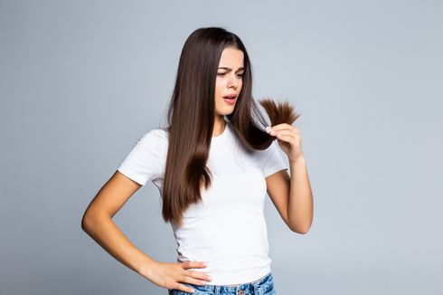 10 Cara Mengatasi Rambut Bercabang, Menurut Penata Rambut