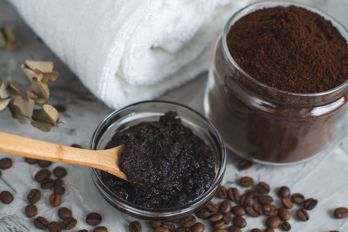 Video Viral Keramas Pakai Kopi Hitam di TikTok, Ini Manfaat Kopi untuk  Rambut Halaman all - Kompas.com