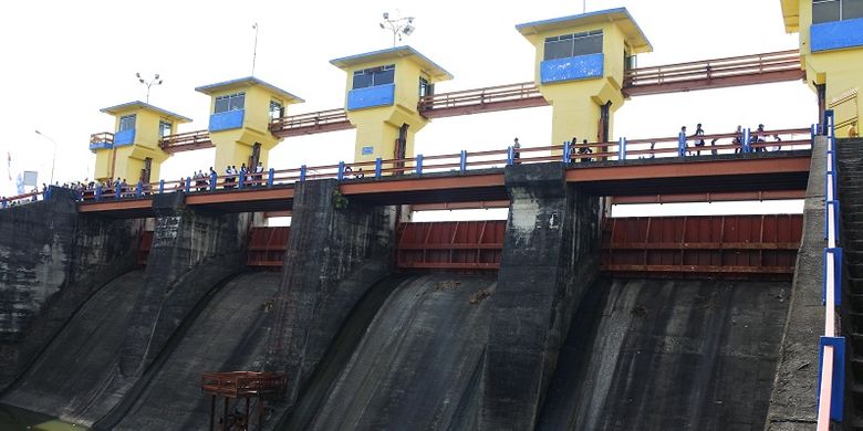 Kondisi Bendungan Batujai di kota Praya, Lombok, Nusa Tenggara Barat (NTB), Minggu (27/5/2018).