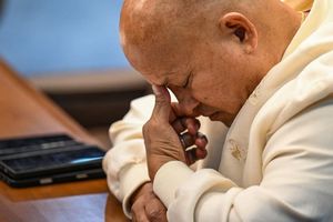 Filipina Gelar Sayembara Rp 14,3 Miliar untuk Tangkap Senator Ronald dela Rosa