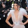 Absen di New York Fashion Week, Kendall Jenner Angkat Bicara 