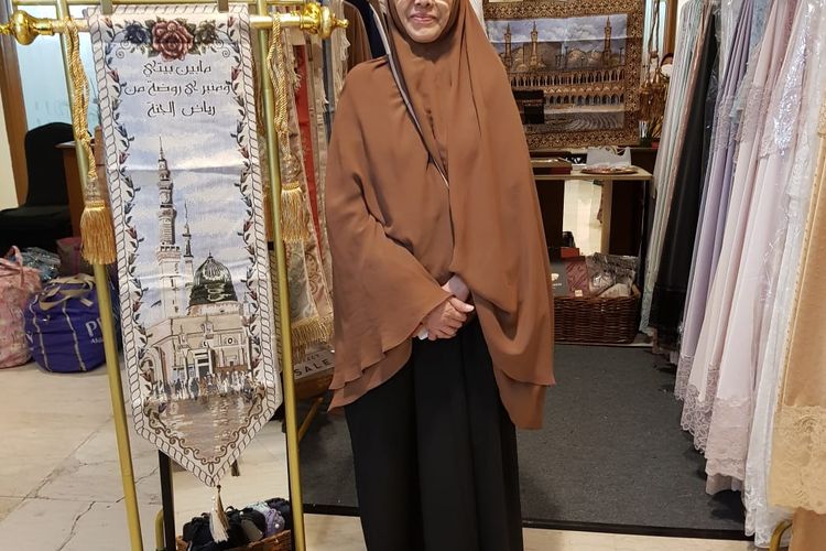 Osrinta Oesman, Owner Sasmaya, UMKM Mukena dan Fashion Muslim, dan produk-produknya