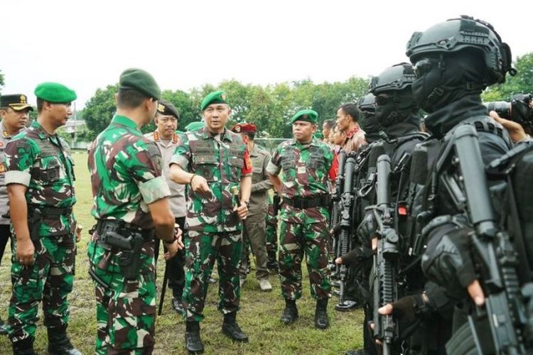 Komandan Korem 163/Wira Satya, Brigadir Jenderal Choirul Anam