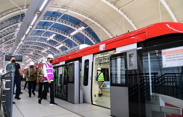 PT KAI juga membentuk Project Management Officer (PMO) yang memantau proyek pembangunanan Kereta Api Cepat dan Light Rapid Transit (LRT). 