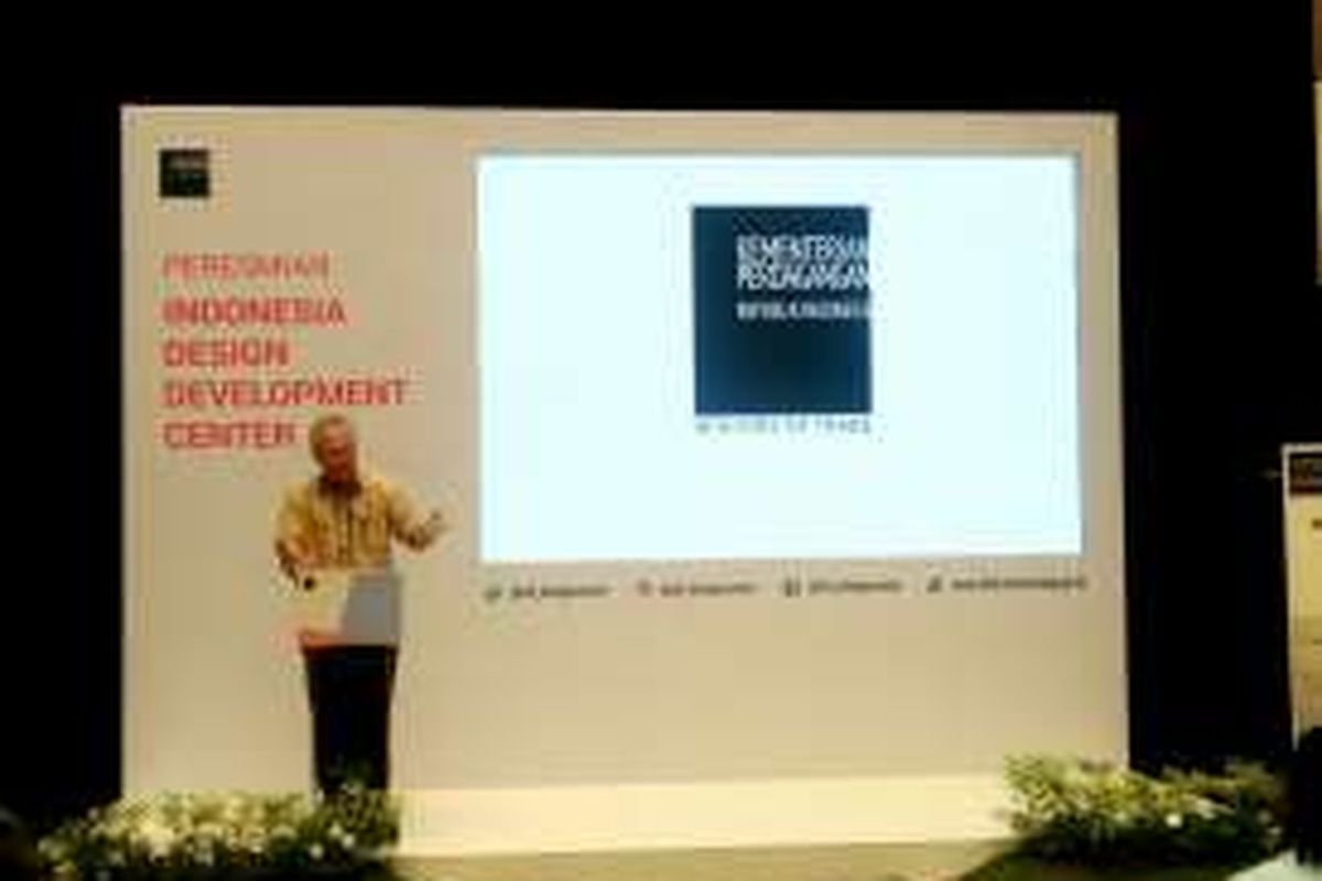 Menteri Perdagangan Enggartiasto Lukita memberikan sambutan peresmian Indonesia Design Development Center (IDDC) di Jakarta, Kamis (29/9/2016).