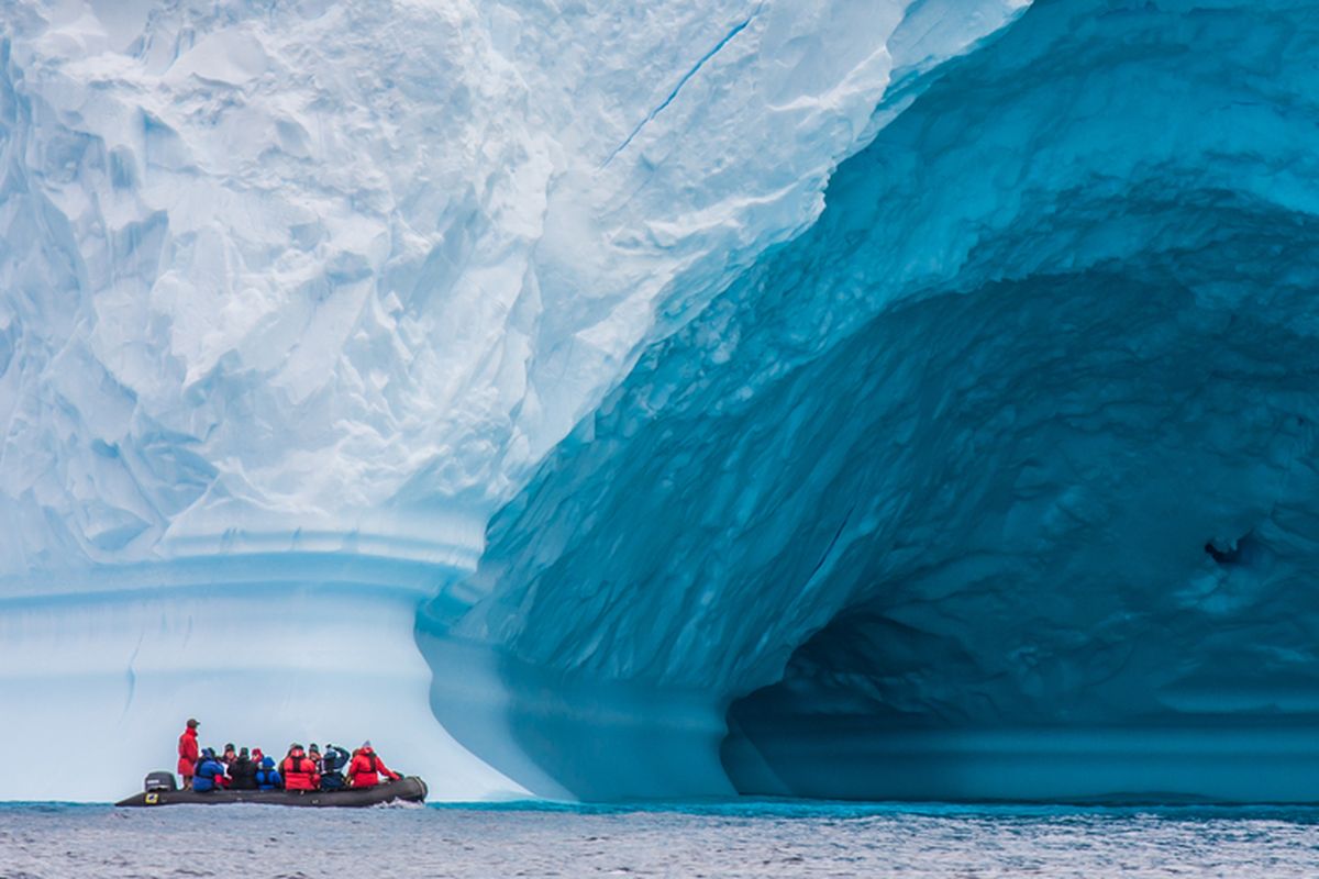 Ilustrasi Antartika. Pencairan salju di Antartika meningkat karena polusi karbon hitam dari aktivitas pariwisata.