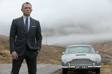 James Bond No Time To Die Raup Rp 1,6 Triliun dari Penayanagan Awal di Bioskop