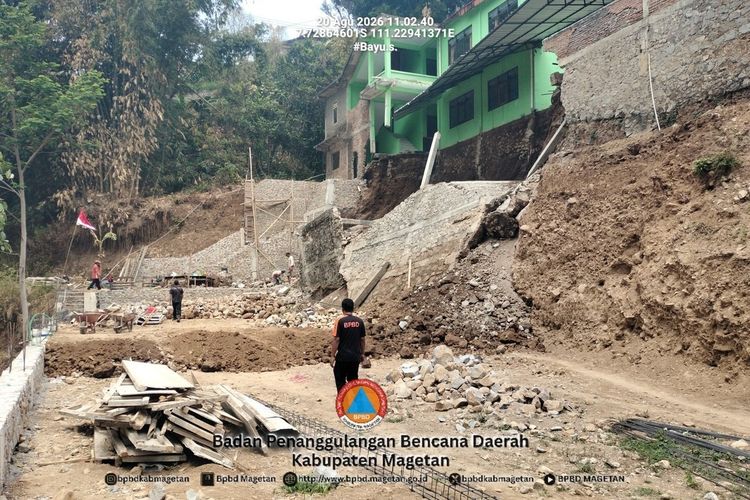 Pondasi Tak Kuat, Bangunan MTs MMA di Magetan Longsor Saat Renovasi