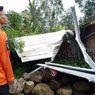 Hujan Disertai Angin Kencang, Atap Sejumlah Rumah Warga Salatiga Rusak