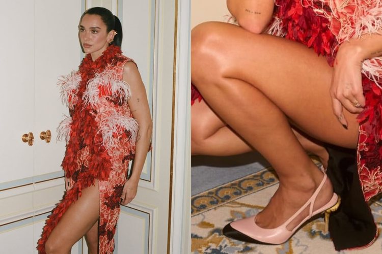 Dua Lipa Tampil Nyentrik dengan Sepatu Jamur di Paris Fashion Week