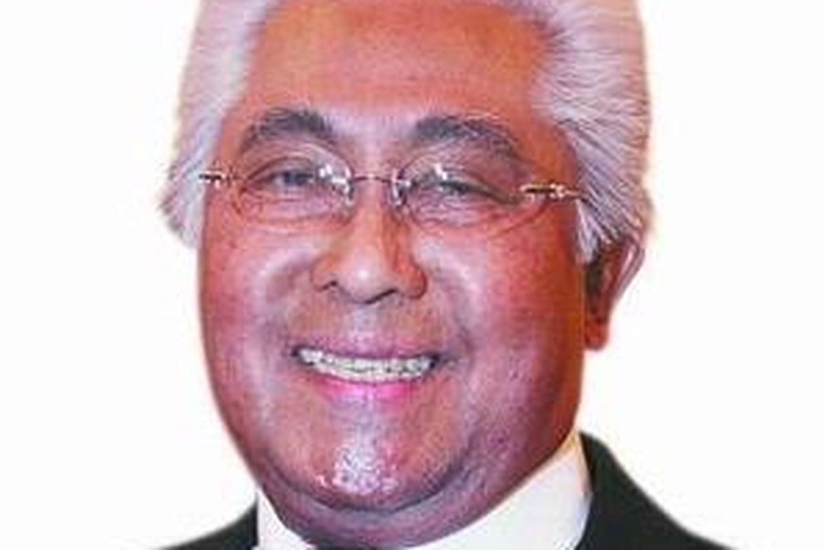 Adnan Buyung Nasution