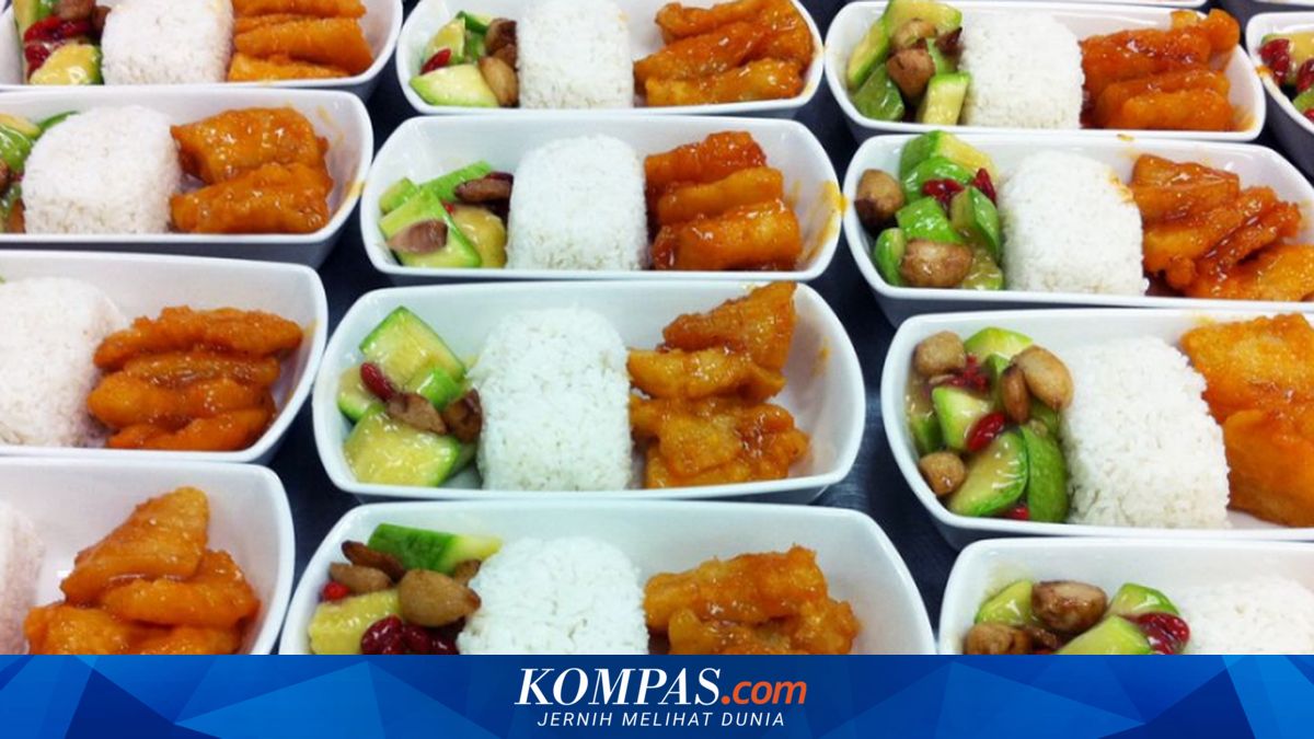 Tips Memilih Makanan di Pesawat