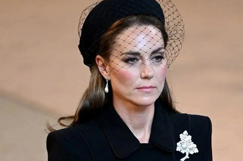 Bros Mutiara Kate Middleton, Erat Kaitannya dengan Tradisi Berkabung Kerajaan Inggris