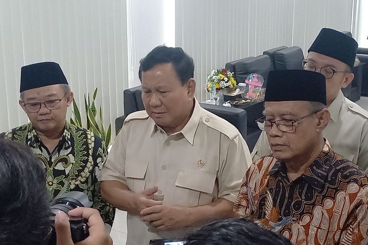 Prabowo bertemu dengan Ketum PP Muhammadiyah Haedar Nashir, Jumat (14/7/2023)