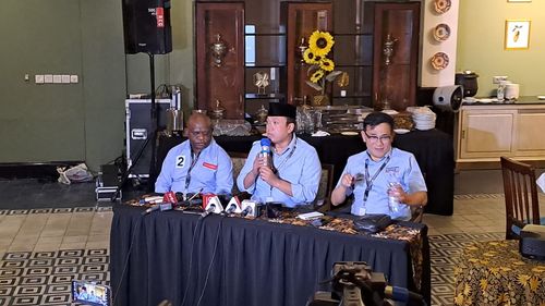 Gibran Mencatat Terus Sepanjang Debat Capres, TKN: Bukti Dia Serius
