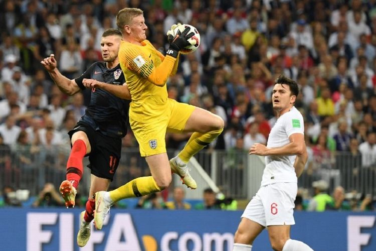 Jordan Pickford tampil gemilang dalam laga Kroasia vs Inggris pada babak semifinal Piala Dunia 2018 di Stadion Luzhniki, 11 Juli 2018. 