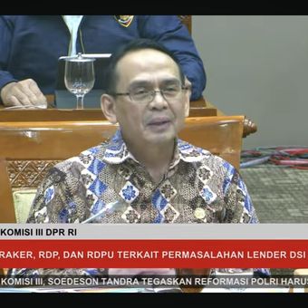 Kepala Eksekutif Pengawas Lembaga Pembiayaan, Perusahaan Modal Ventura, Lembaga Keuangan Mikro, dan Lembaga Jasa Keuangan Lainnya Otoritas Jasa Keuangan, Agusman dalam Raker, RDP, dan RDPU terkait Permasalahan Hukum bersama Komisi III DPR RI, Kamis (15/2026)