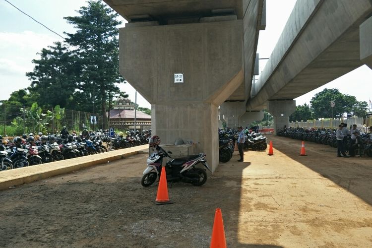 Park and Ride eks lahan Polri di R.A Kartini, Jakarta Selatan, Selasa (26/3/2019).