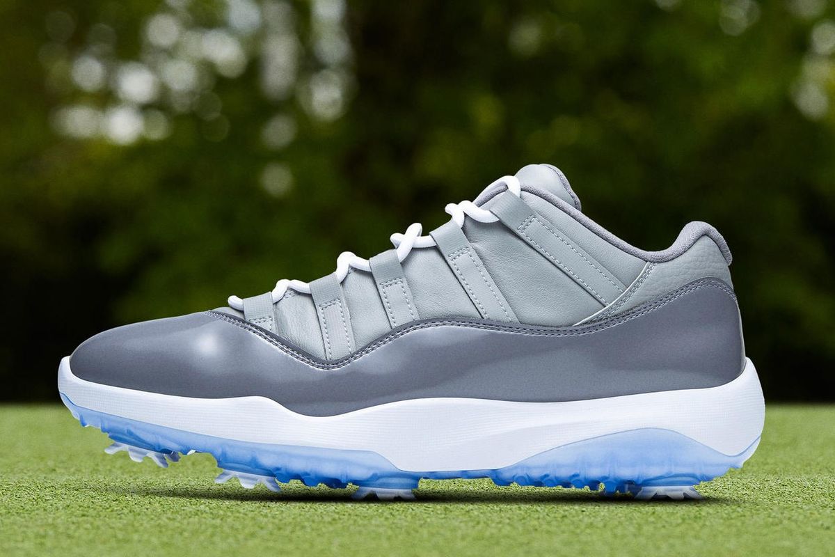 Jordan kembali menelurkan varian terbaru versi Air Jordan 11 OG, namun kini dilengkapi dengan cleat untuk bermain golf.