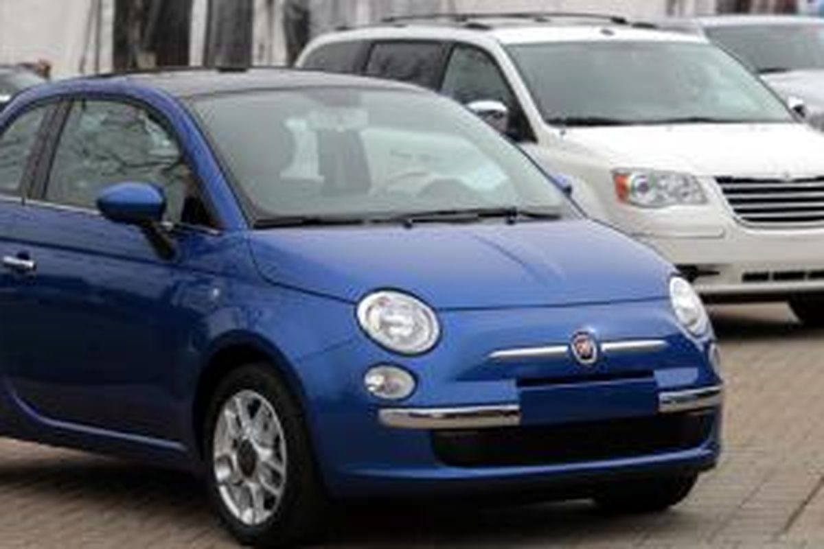 Fiat akhirnya mengakuisisi 100 persen saham Chrysler.