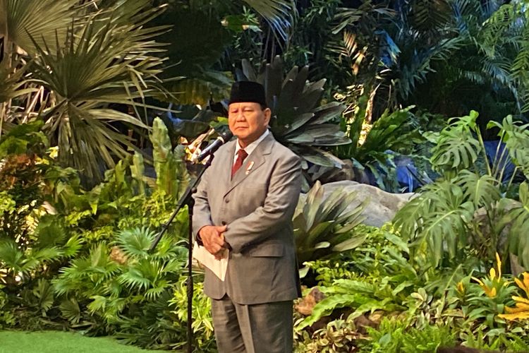 Menteri Pertahanan RI Prabowo Subianto dalam acara “The 17th ASEAN Defence Ministers Meeting (ADMM) dan The 10th ASEAN Defence Ministers Meeting (ADMM) Plus” di Jakarta Convention Center (JCC), Jakarta Pusat, Kamis (16/11/2023).