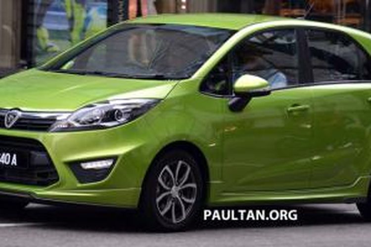 Mahathir Mohamad "Ngetes" Mobil Murah Proton