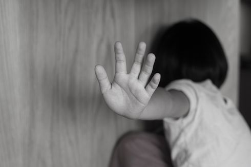 Kisah Pilu Anak di Karawang Diperkosa Penjaga Sekolah dan Jadi Korban 