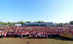 Ketua TP PKK Ajak Pelajar Biak Cintai Tanah Air lewat Pemanfaatan Potensi Wisata Bahari