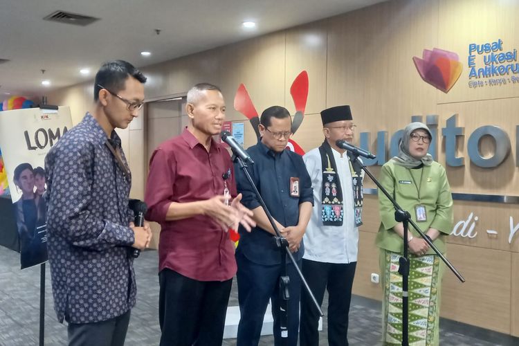 Hardiknas, KPK Ingatkan Guru-Dosen Gratifikasi Bukan Rezeki