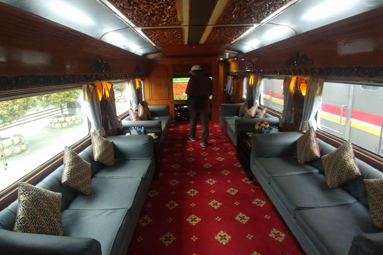 Kursi di Kereta Api Pariwisata yang digunakan Jokowi saat kunjungan kerja ke Sukabumi, Sabtu (7/4/2018).