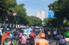 Ada Demo di Patung Kuda, Jalan Ir H Juanda Macet Imbas Penutupan Jalan