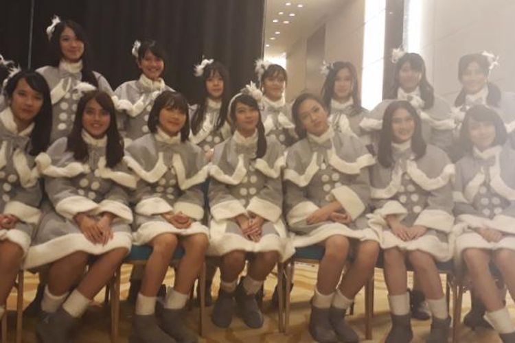 JKT48 mengadakan konser mini dalam acara JKT48 Saikou Kayo - Luar Biasa Handshake Festival di Kuningan City Ballroom, Jakarta Selatan, Rabu (4/3/2017).