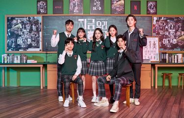 8 Film dan Drama Korea Terbaru Bertema Zombie, Menegangkan dan ...