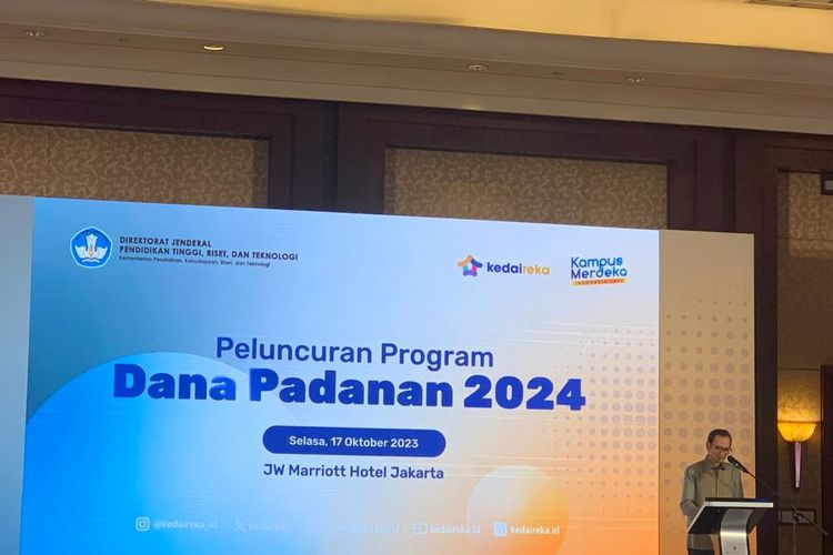 Plt. Dirjen Diktiristek Kemendikbud Ristek Prof. Nizam saat acara Peluncuran Program Dana Padanan 2024 di Hotel JW Marriot, Jakarta, Selasa (17/10/2023).