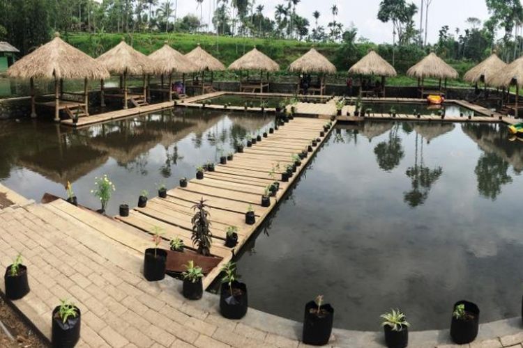 Salah satu destinasi wisata di Desa Sukosari Kidul, Kecamatan Sumber Wringin, Kabupaten Bondowoso, Jawa Timur, yang dikelola secara mandiri oleh desa melalui Badan Usaha Milik Desa. 