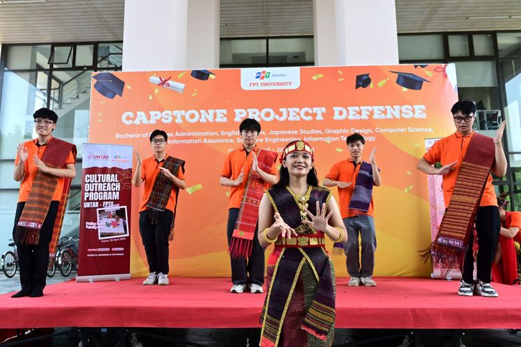 Universitas Tarumanagara (Untar) menggelar pengabdian kepada masyarakat (PKM) internasional Cultural Outreach Program di FPT University, Hanoi, Vietnam Jumat (26/4/2024).