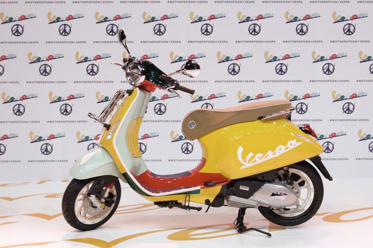 Vespa Primavera x Sean Wotherspoon